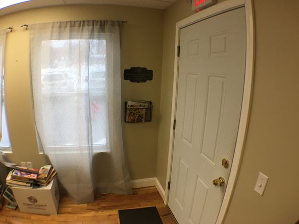 1800 Elm St, Manchester, NH 03104